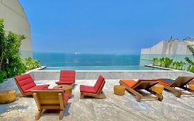 Modern&Fabulous frente Mar
